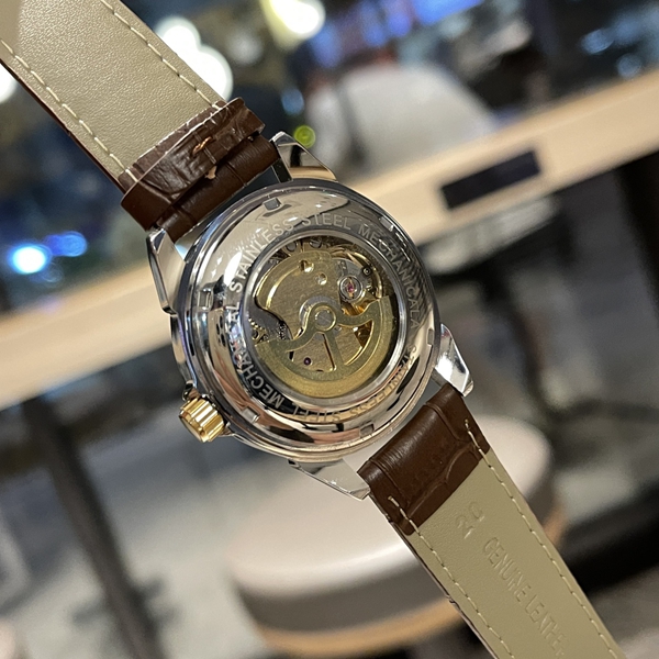 ブランド時計全体デザイン